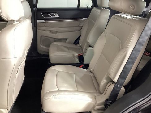Used 2018 Ford Explorer Limited w/ Equipment Group 301A AWD/4WD image 30