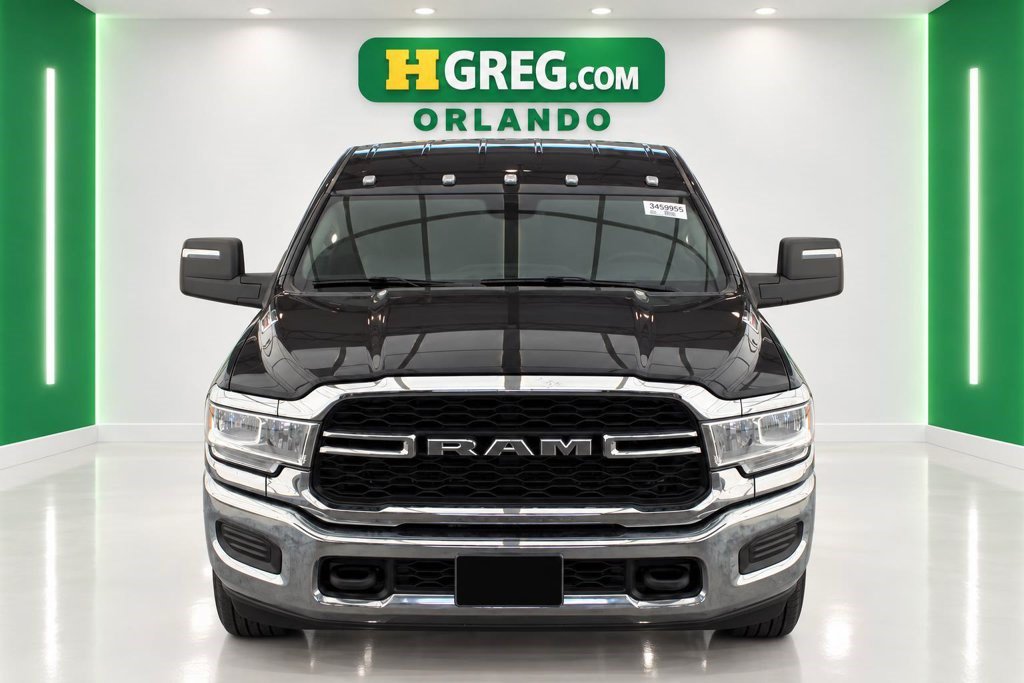Used 2024 RAM 2500 Tradesman w/ Chrome Appearance Group AWD/4WD image 7