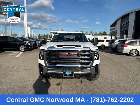 New 2026 GMC Sierra 2500 SLT AWD/4WD image 2