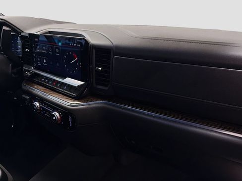 Used 2024 GMC Sierra 1500 Elevation AWD/4WD image 28
