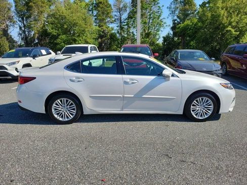 Used 2016 Lexus ES 350 w/ Accessory Package FWD image 9