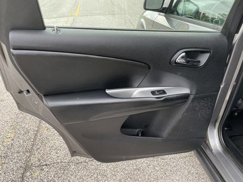 Used 2013 Dodge Journey American Value Package w/ Flexible Seating Group image 10