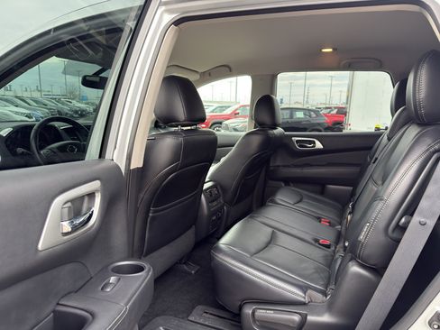 Certified 2020 Nissan Pathfinder SL image 29