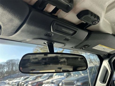 Certified 2022 Jeep Wrangler Sport S image 33