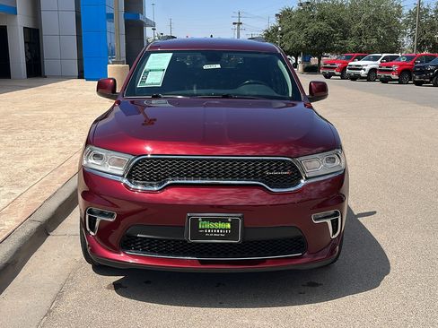 Used 2021 Dodge Durango SXT AWD/4WD image 2