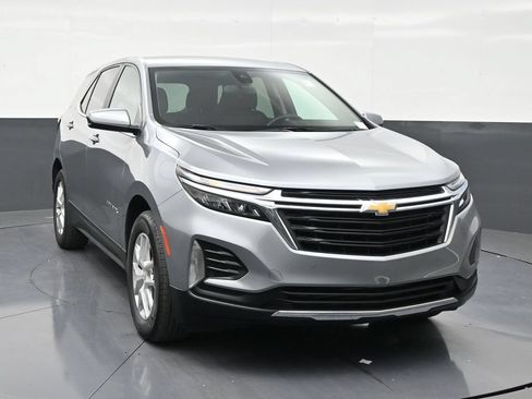 Used 2024 Chevrolet Equinox LT FWD image 7