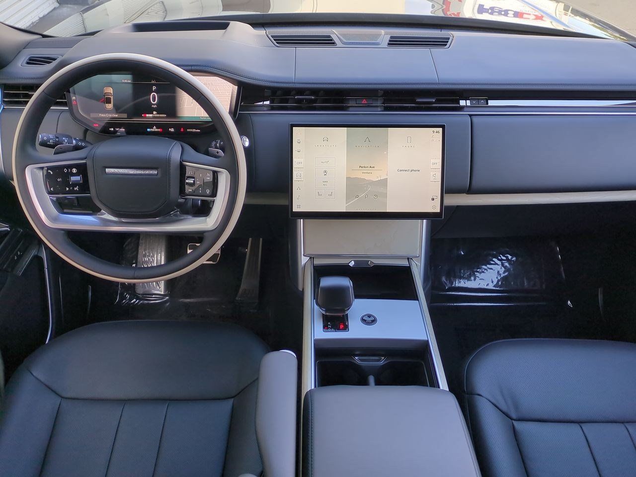 New 2025 Land Rover Range Rover SV AWD/4WD image 10