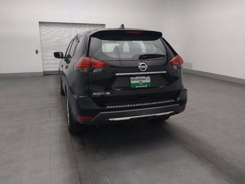 Used 2017 Nissan Rogue S FWD image 6