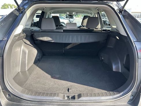 Used 2025 Toyota RAV4 XLE FWD image 12