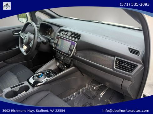 Used 2022 Nissan Leaf SV FWD image 15
