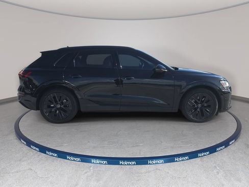 Used 2024 Audi Q8 e-tron Prestige w/ Prestige Package AWD/4WD image 7
