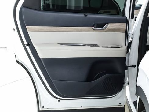 Used 2022 Hyundai Palisade SEL w/ 8P Bench Seat Package FWD image 21