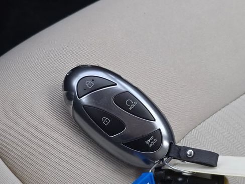Used 2024 Hyundai Sonata SEL FWD image 17