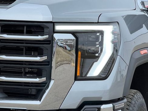 New 2026 GMC Sierra 2500 SLT w/ SLT Premium Package image 52