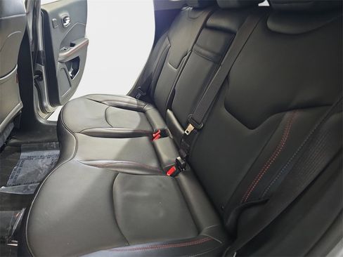 Used 2020 Jeep Compass Trailhawk w/ Leather Interior Group image 17