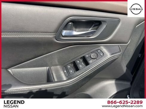 Used 2023 Nissan Rogue SV w/ SV Premium B Package AWD/4WD image 14