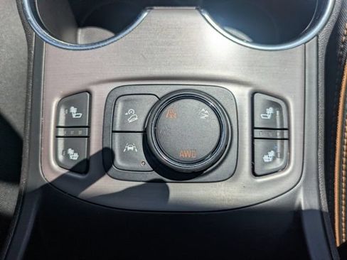 Used 2022 GMC Terrain AT4 AWD/4WD image 28