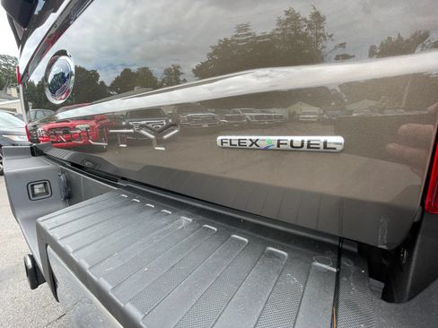 Used 2017 Ford F250 XL w/ Power Equipment Group AWD/4WD image 36