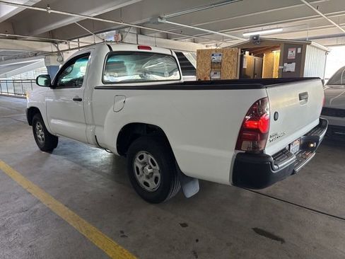 Used 2014 Toyota Tacoma 2WD Regular Cab image 4