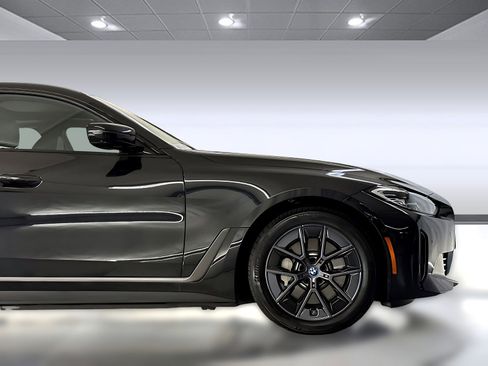 Used 2023 BMW i4 eDrive40 w/ Premium Package RWD image 34