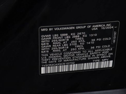 Used 2025 Volkswagen Atlas Peak Edition SE image 22