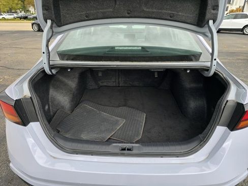 Used 2024 Nissan Altima 2.5 SR image 12