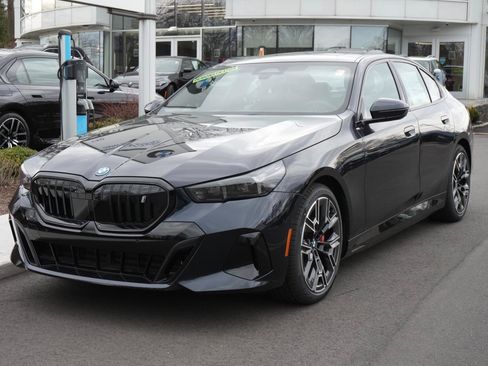 New 2026 BMW i5 eDrive40 w/ M Sport Package image 1