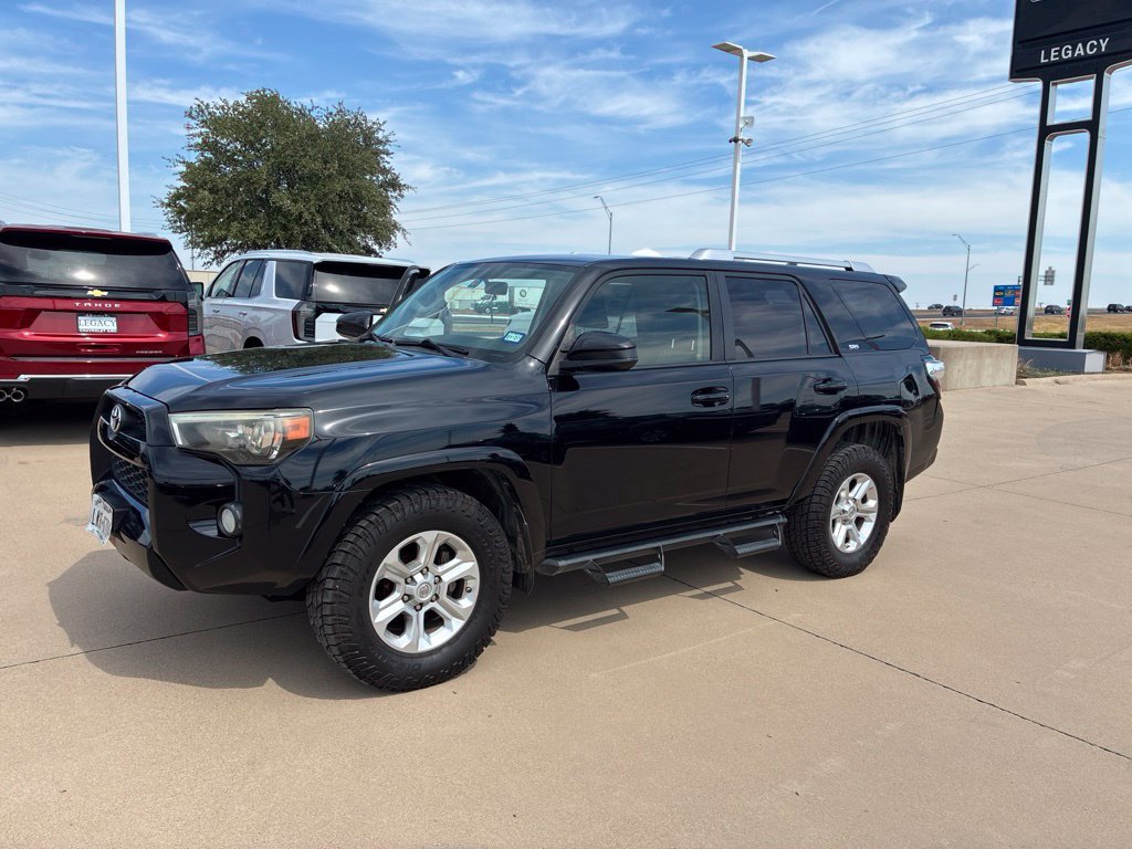 Used 2018 Toyota 4Runner SR5 RWD image 1