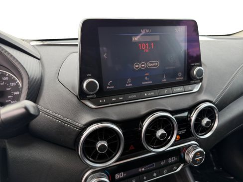 Used 2021 Nissan Sentra SV image 12