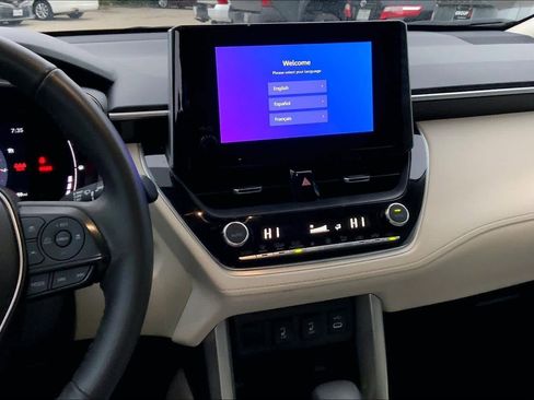 Used 2024 Toyota Corolla Cross XLE w/ Convenience Package FWD image 7