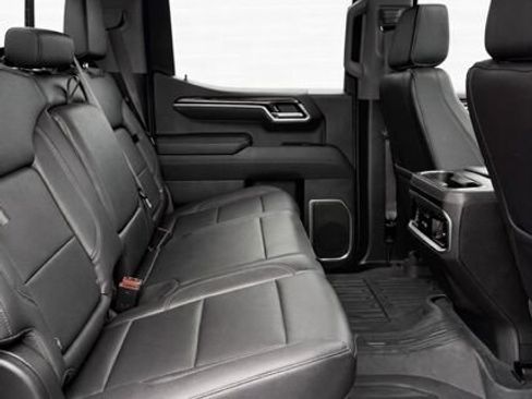 Used 2025 GMC Sierra 1500 Elevation w/ Elevation Premium Package AWD/4WD image 15