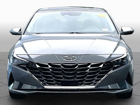 Used 2023 Hyundai Elantra Limited FWD image 4