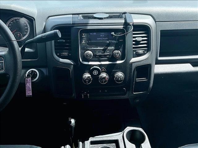 Used 2016 RAM 2500 Tradesman w/ Chrome Appearance Group AWD/4WD image 8