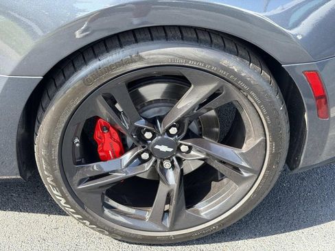 Used 2019 Chevrolet Camaro SS RWD image 11