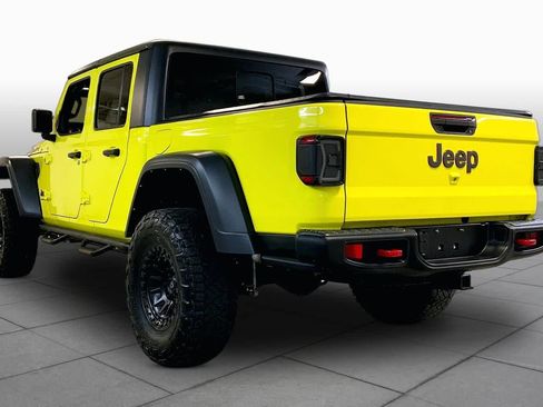 Used 2023 Jeep Gladiator Rubicon w/ Cold Weather Group AWD/4WD image 11