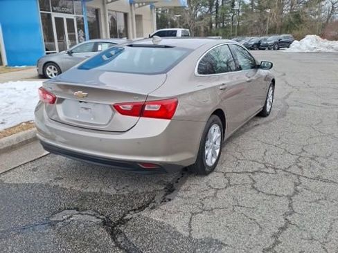 Used 2024 Chevrolet Malibu LT image 7