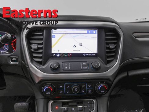 Used 2020 GMC Acadia SLT w/ Driver Alert Package II FWD image 12