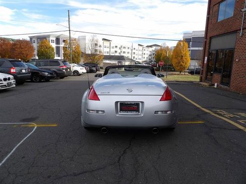 Used 2006 Nissan 350Z Touring image 7