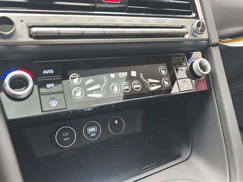 New 2026 Genesis G70 2.5T Prestige image 24