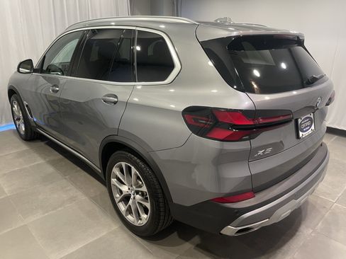 Used 2024 BMW X5 xDrive40i w/ Premium Package image 5