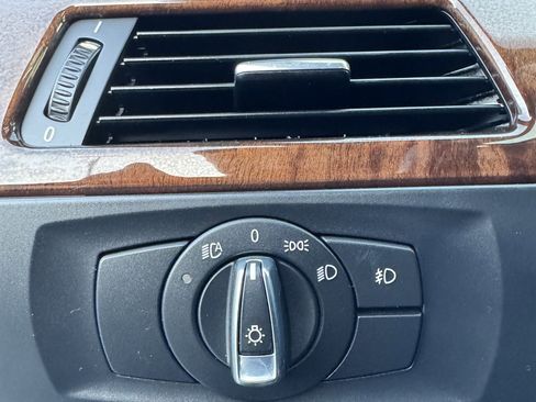 Used 2011 BMW 328i Coupe image 65