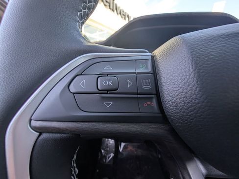 New 2025 Jeep Grand Cherokee Limited w/ Black Appearance Package image 18