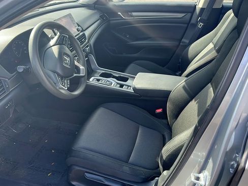 Used 2021 Honda Accord Hybrid image 9