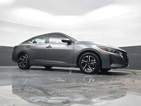 Used 2025 Nissan Sentra SV image 26