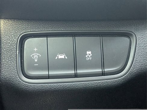 Used 2020 Hyundai Santa Fe SE FWD image 20