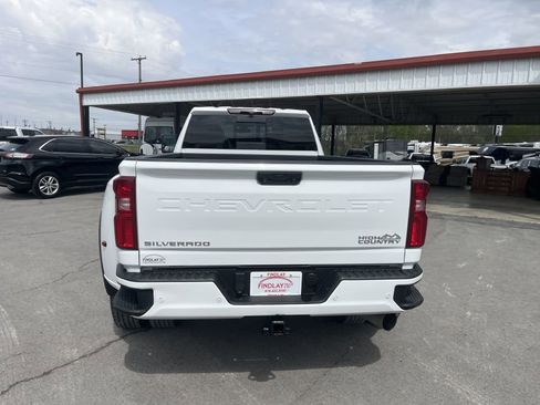 Used 2022 Chevrolet Silverado 3500 High Country w/ Safety Package II AWD/4WD image 9