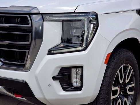 Used 2024 GMC Yukon AT4 AWD/4WD image 7