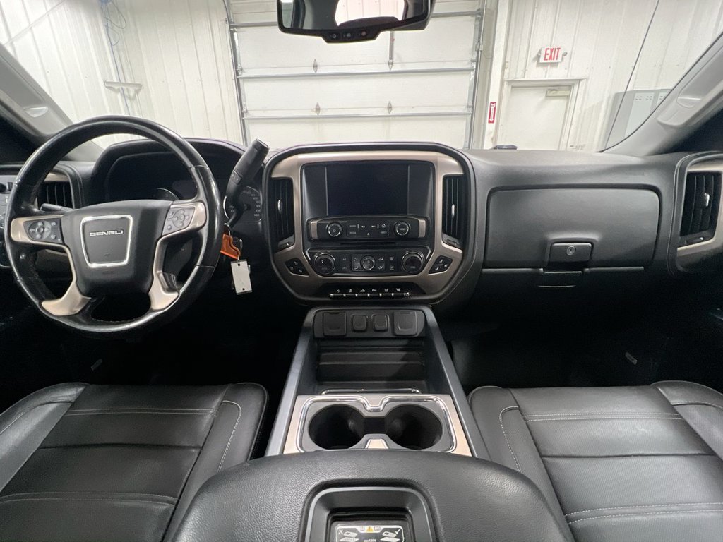 Used 2016 GMC Sierra 2500 Denali w/ Duramax Plus Package AWD/4WD image 10