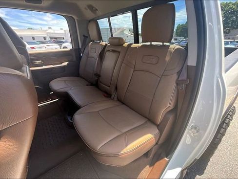 Used 2024 RAM 2500 Limited w/ Safety Group AWD/4WD image 18