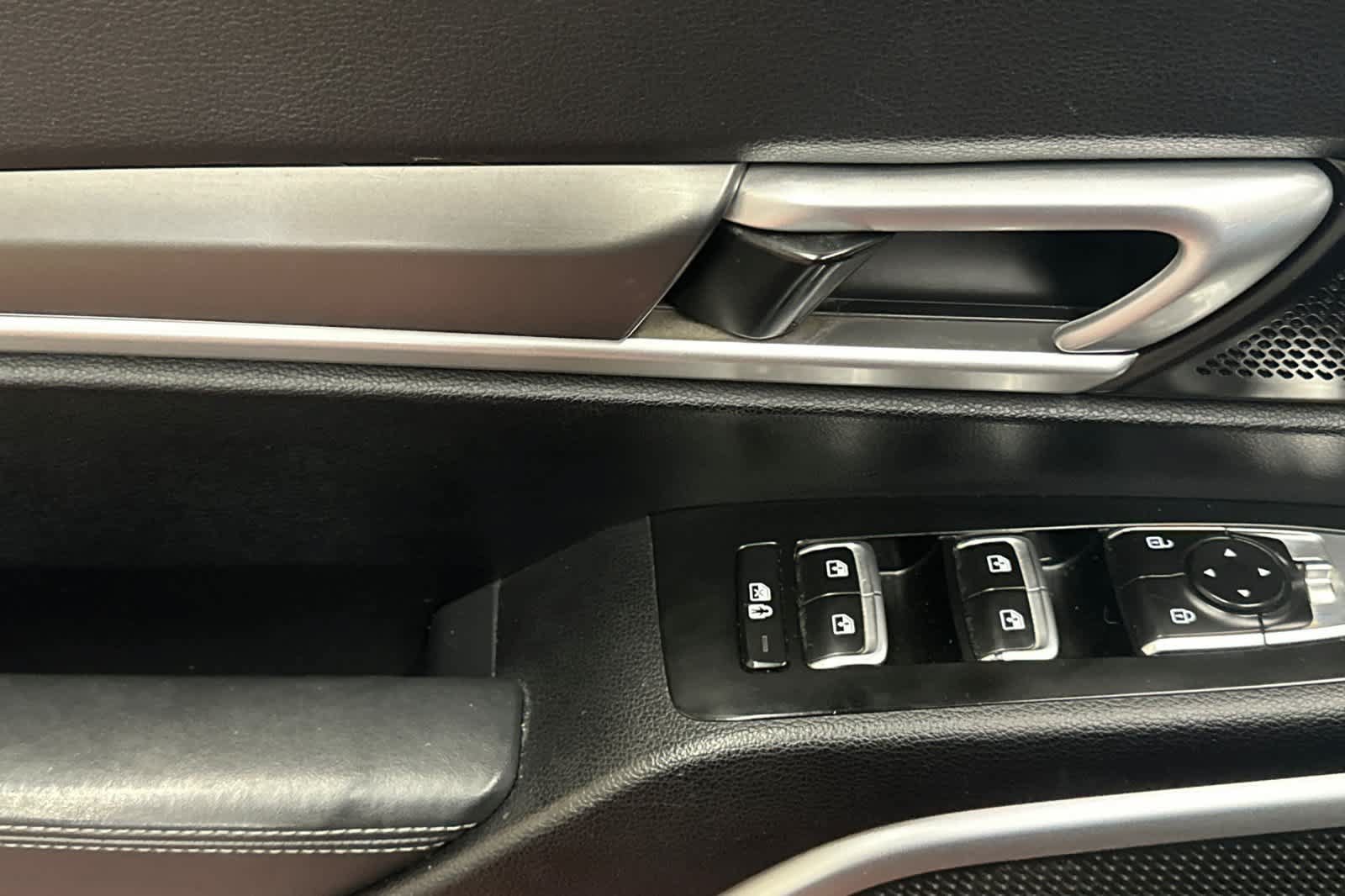 Used 2020 Kia Telluride S w/ S 8 Passenger Seating Package FWD image 13